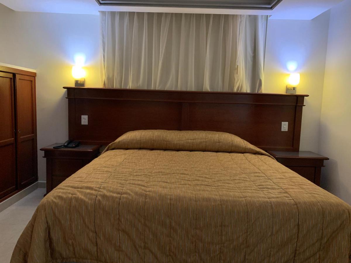 Real Del Sur Motel Moroleon Екстериор снимка