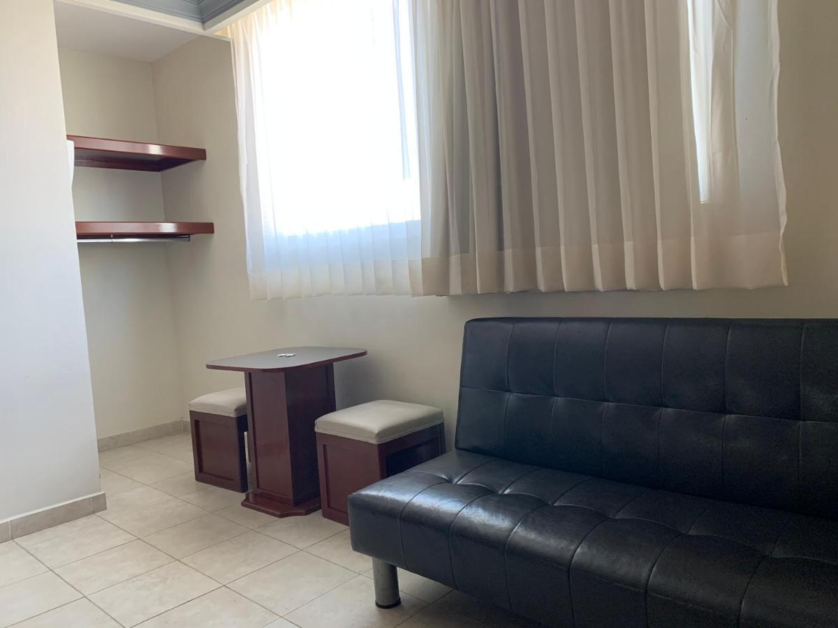 Real Del Sur Motel Moroleon Екстериор снимка