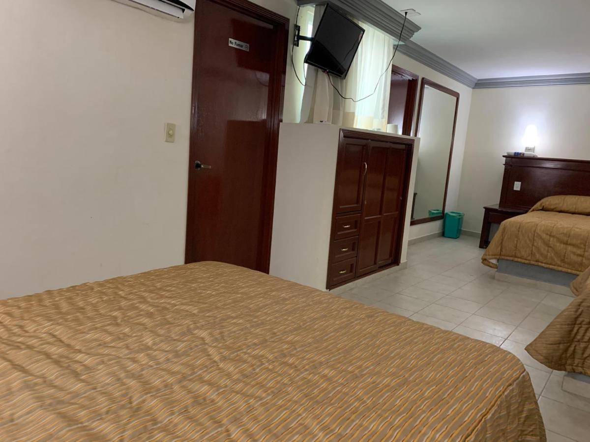 Real Del Sur Motel Moroleon Екстериор снимка