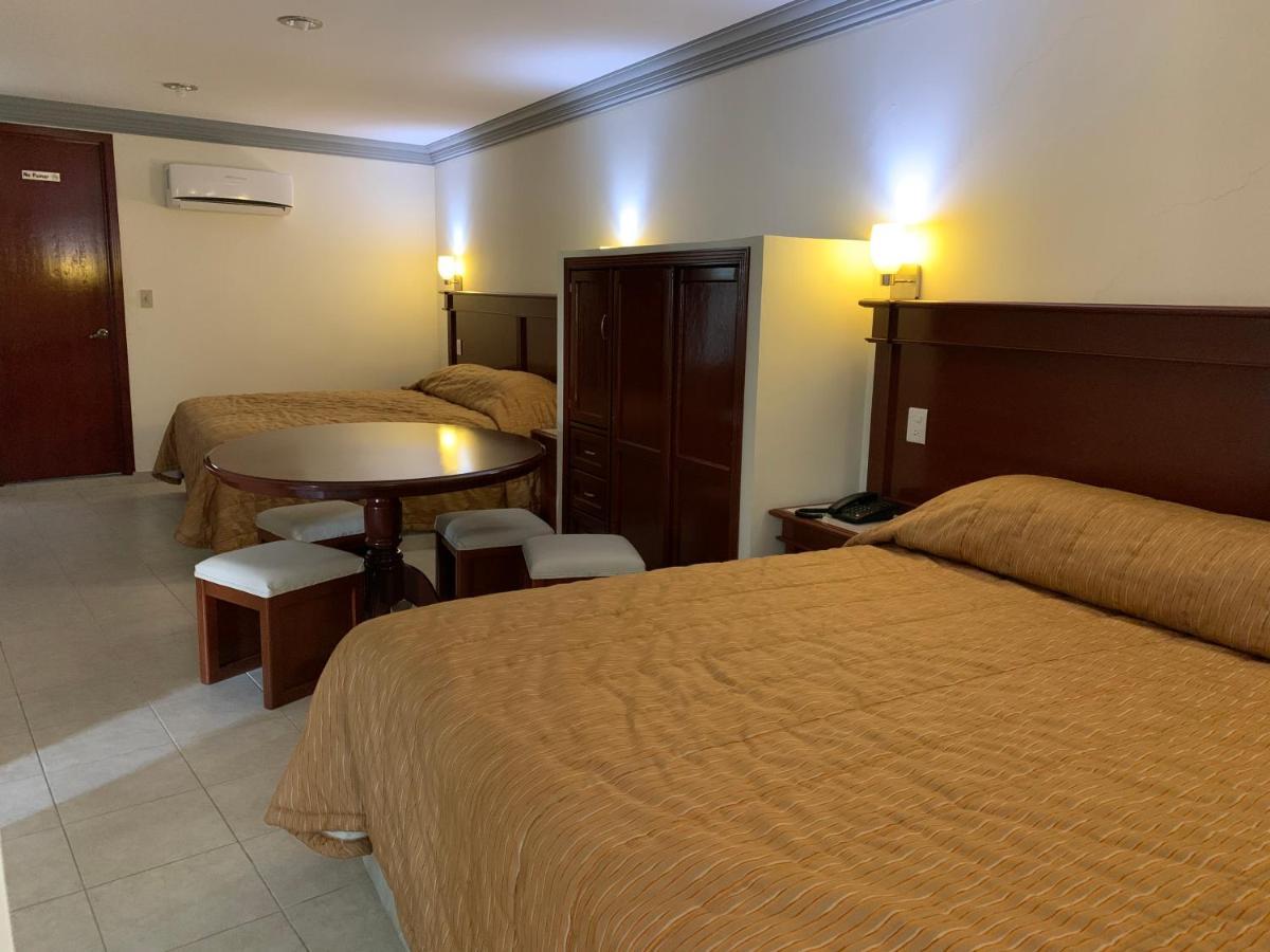Real Del Sur Motel Moroleon Екстериор снимка